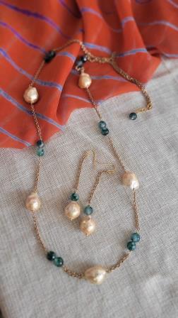 pearl necklace