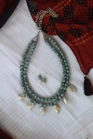 beads
