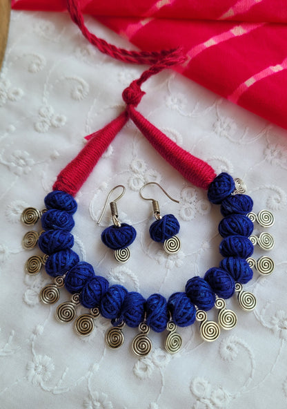 Blue necklace and earrings set 