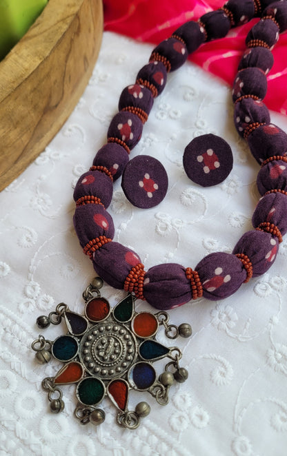 ajrakh neckpiece and earrings