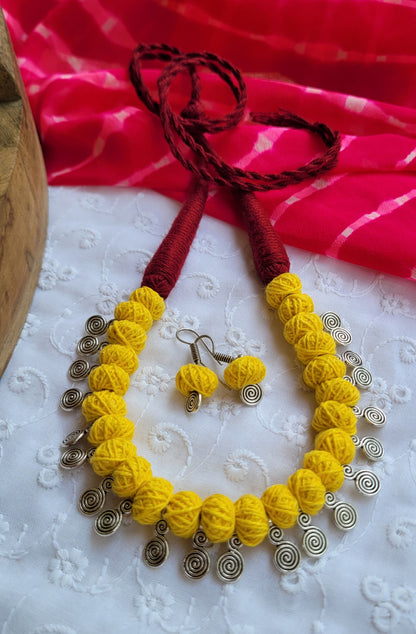 yellow thread bead set